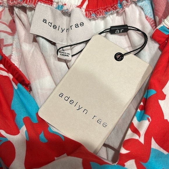 NWT Adelyn Rae Ailan Print Short Flutter Sleeve Top SZ L - Picture 4 of 5